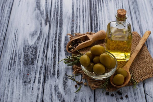 L'étiquetage de l'huile d'olive extra vierge : nuances et réglementations à connaître